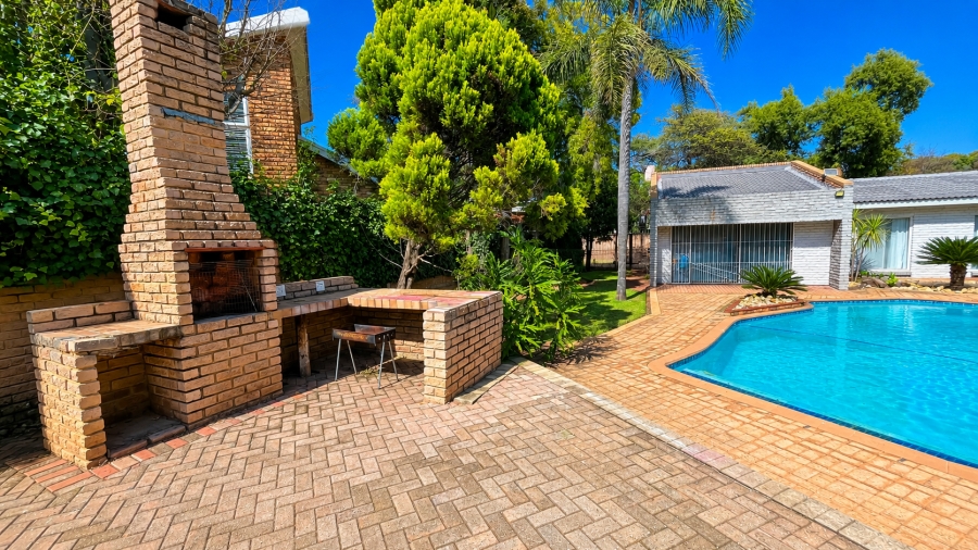 3 Bedroom Property for Sale in Wilkoppies North West